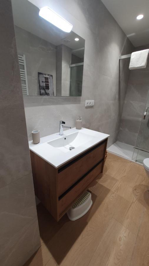 Auditorio Vicele - 2 Hab Y Sofa-Cama - Wifi - Vut-3692-As Oviedo Eksteriør billede